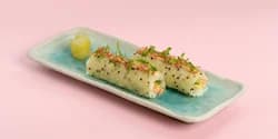 TRUFFLED ABURI SALMON SUSHI HANDROLL