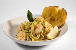 Fettuccine Alla Pesto & Prawns